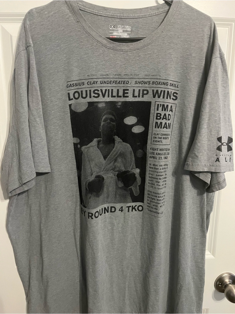 Mouhammad Ali  Under Armour Men’s Gray Boxing Graphic T-Shirt size 2x